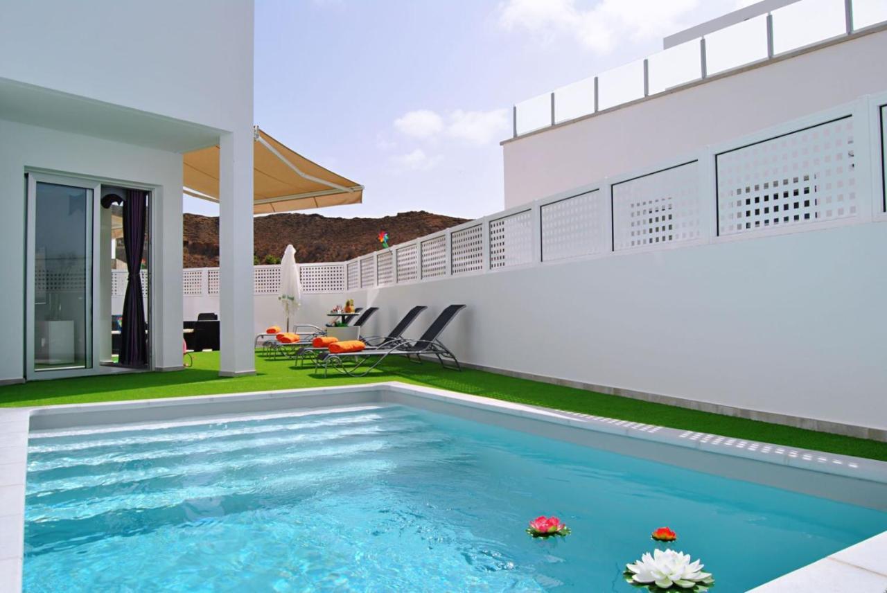 Big Tauro With Private Heated Saltwater Pool & Jacuzzi & Bbq & Game & Arcade Games Villa Mogan